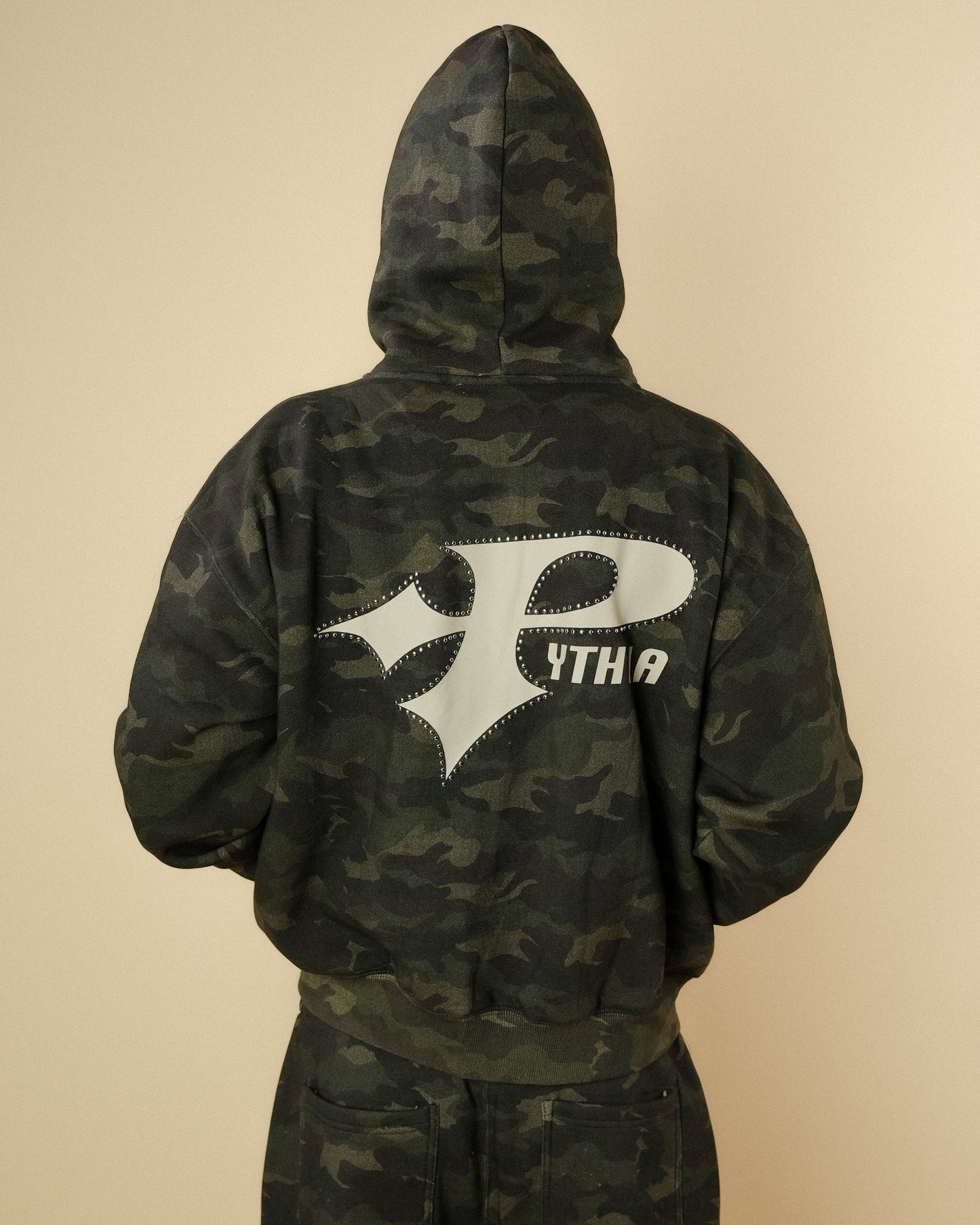 STUDDED LOGO HOODIE - CAMO