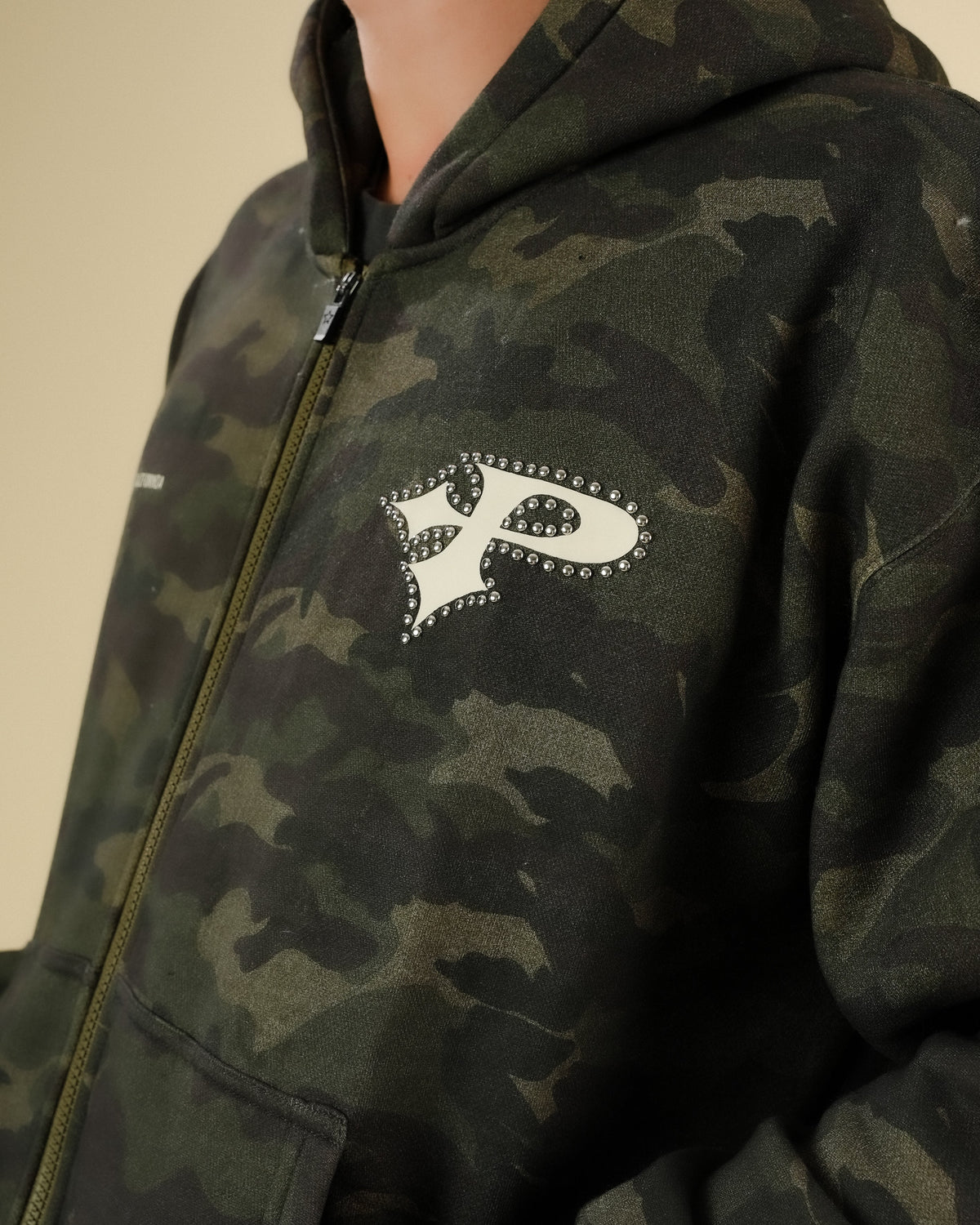 STUDDED LOGO HOODIE - CAMO