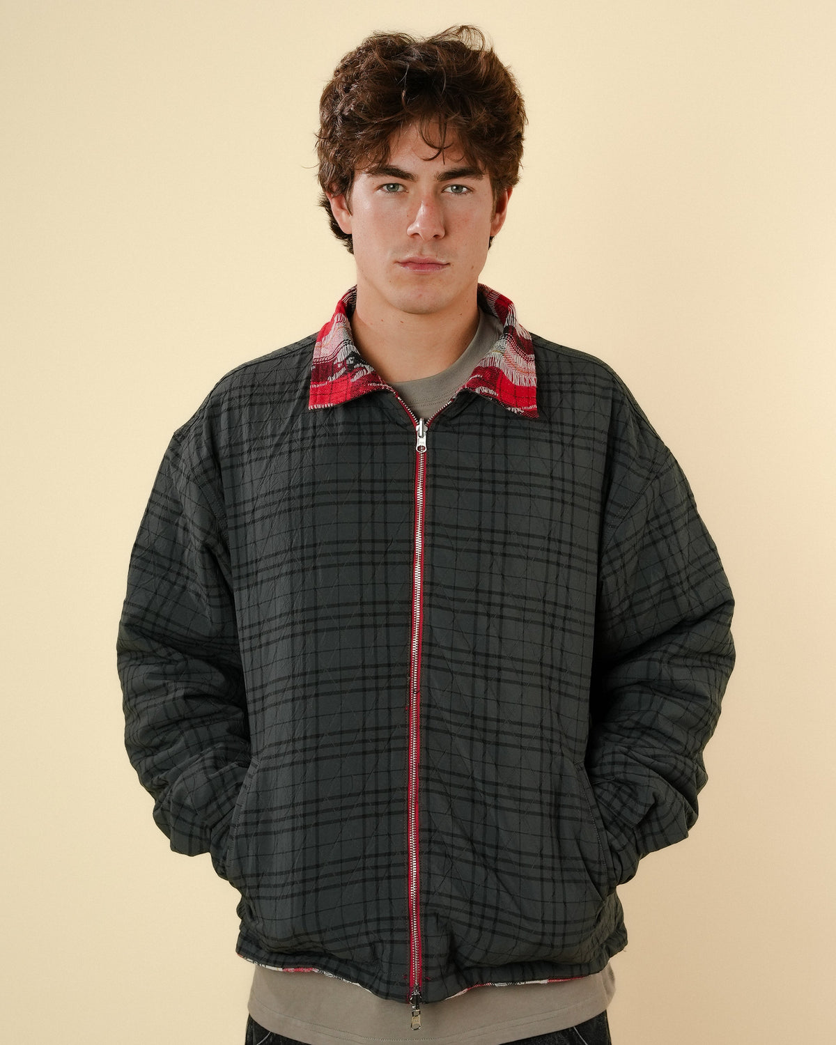 REVERSIBLE QUILTED FLANNEL JACKET - RED/GREY