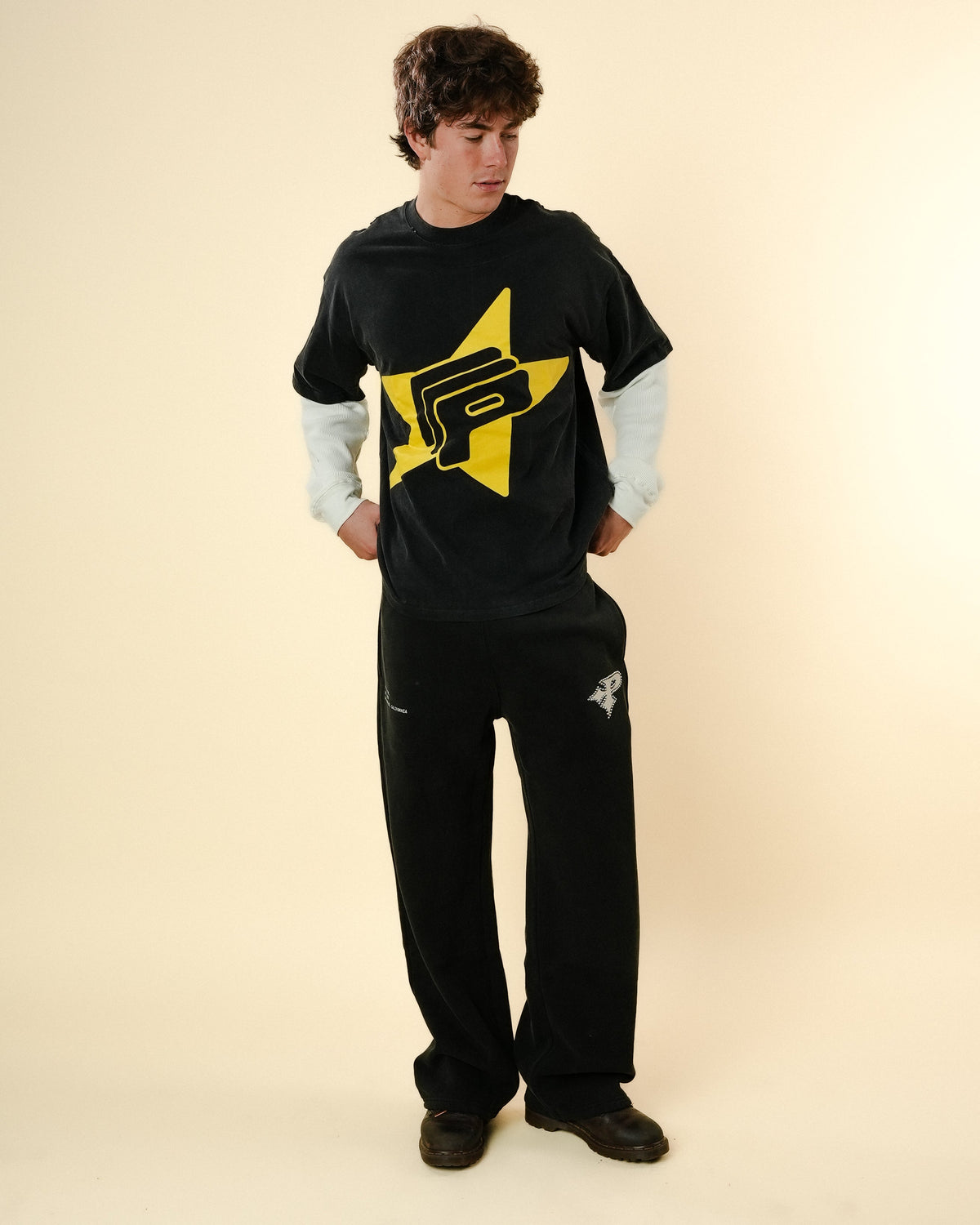 STUDDED LOGO SWEATS - WASHED BLACK